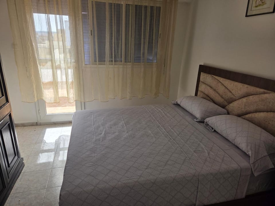 Apparemment familiale centre-ville avec terrasse Apartment in Tangier