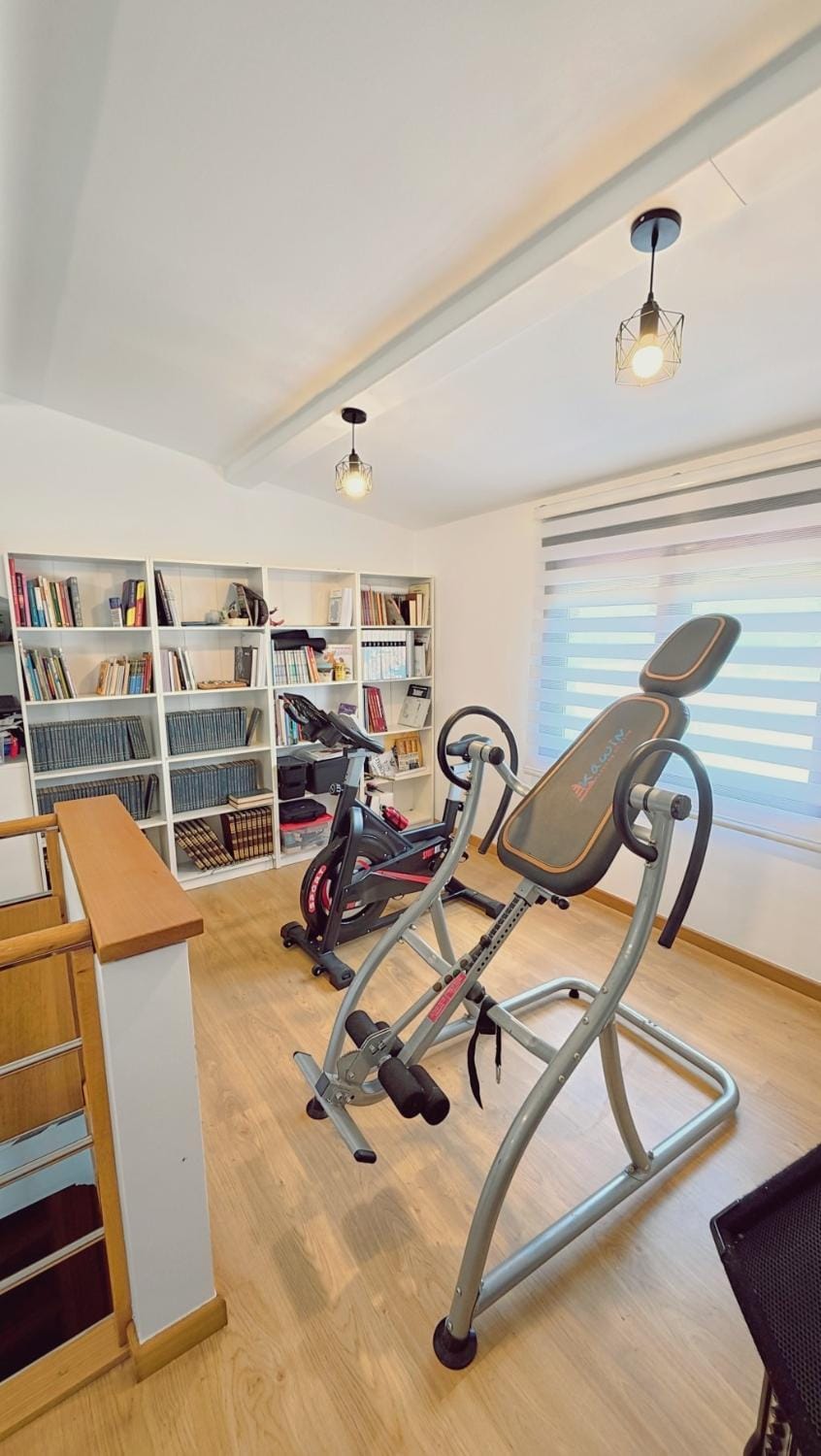 Library, Fitness centre/facilities