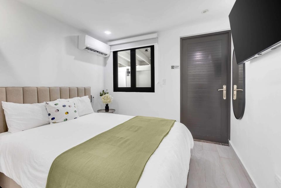 AQUA Casa A1 - Rm 2 -Charming Bedroom House in Dorado