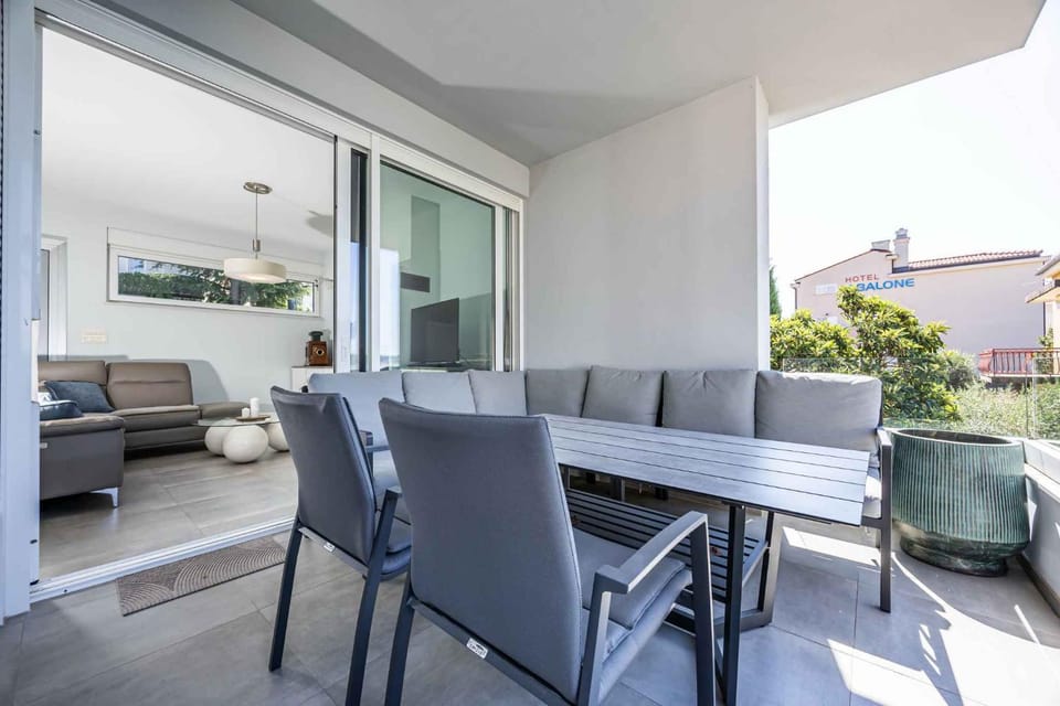 Summer, Balcony/Terrace