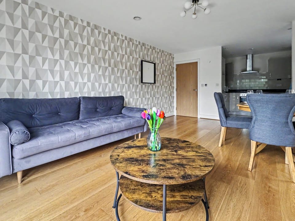 2 Bed Wembley Flat Near Stadium & Arena with Parking Apartment in Wembley