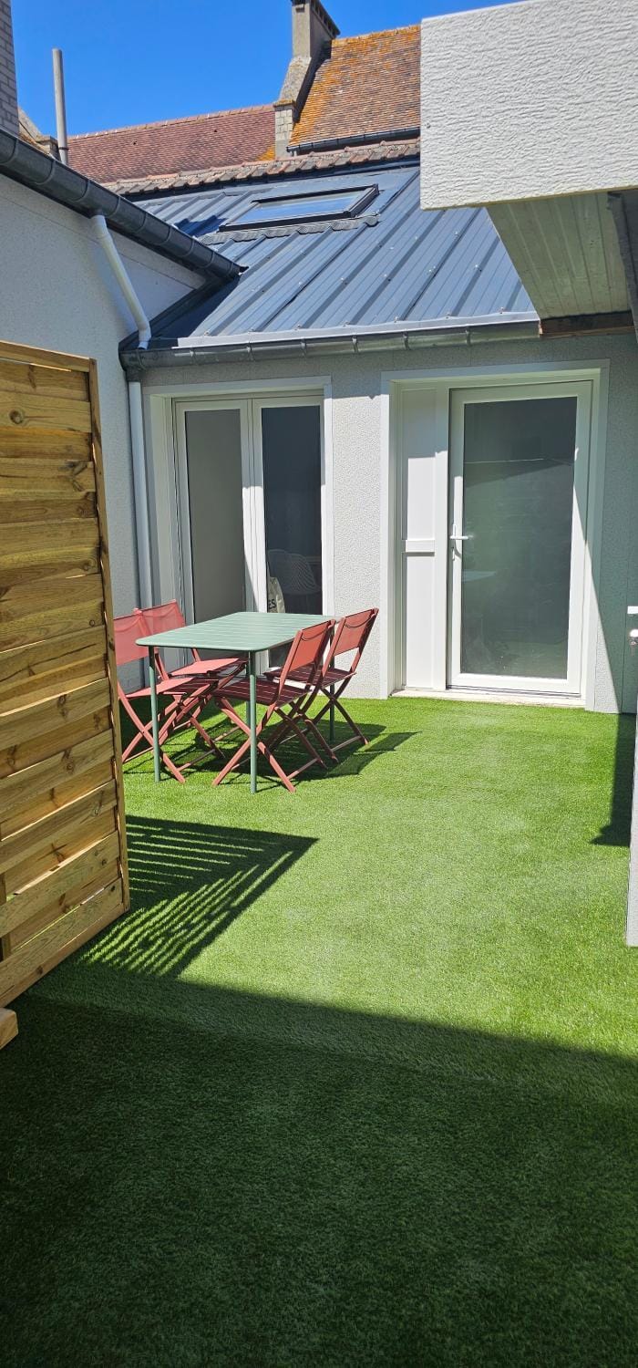 Garden, Balcony/Terrace