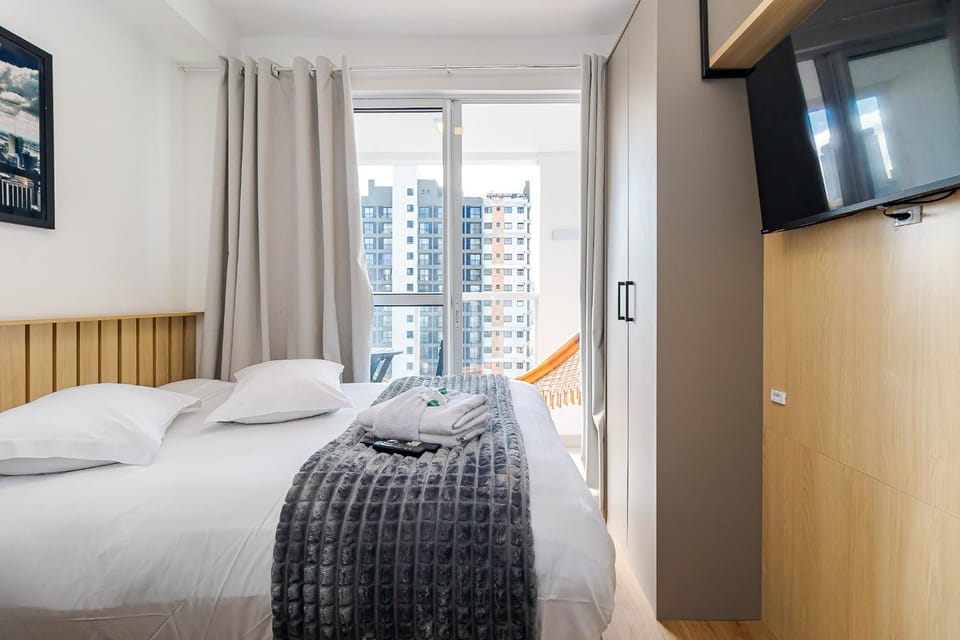 Bed, TV and multimedia, Bedroom, towels, wardrobe