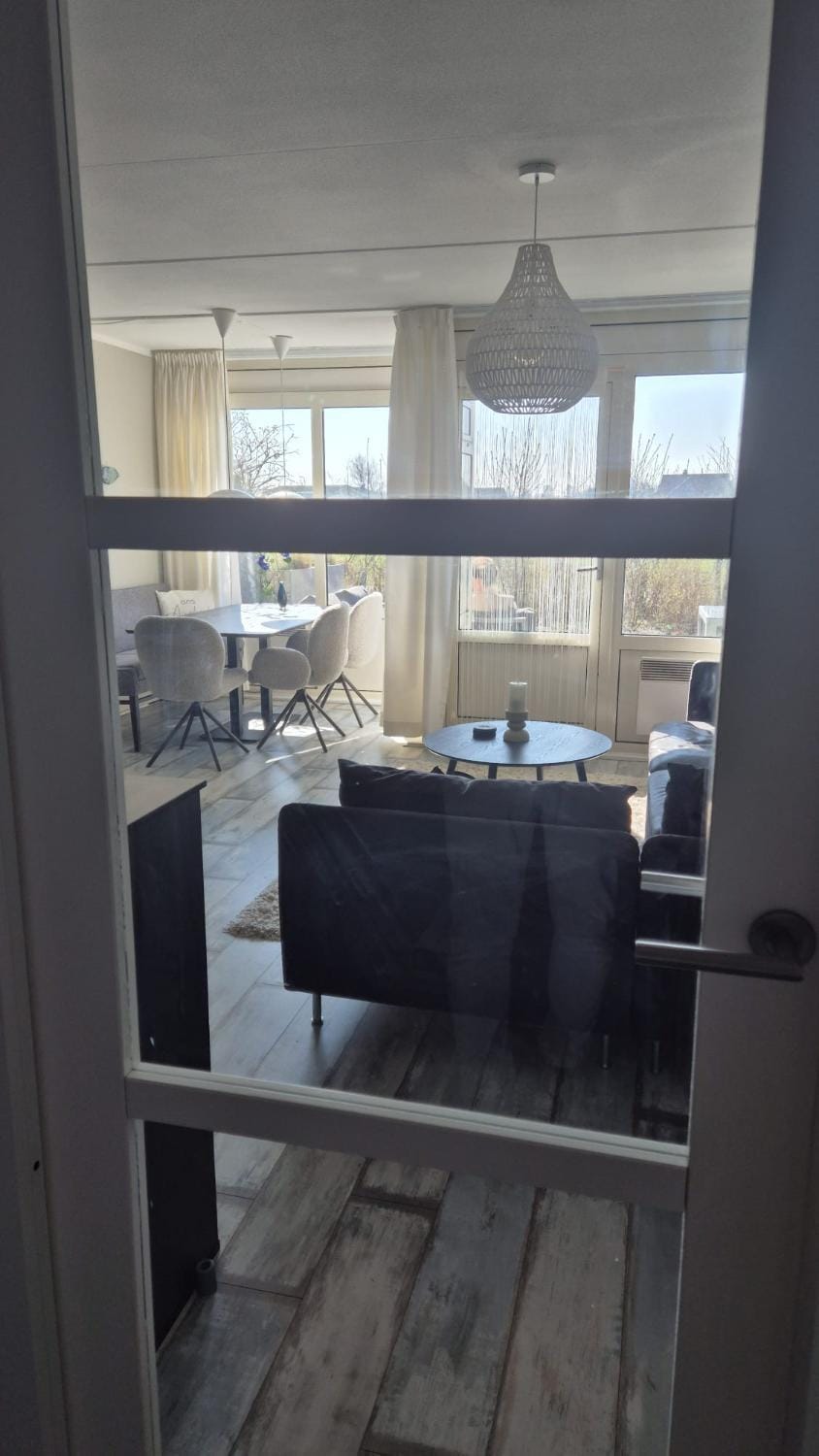 Duinzicht, ruim appartement met terras op de begane grond nabij strand Apartment in Friesland, Netherlands
