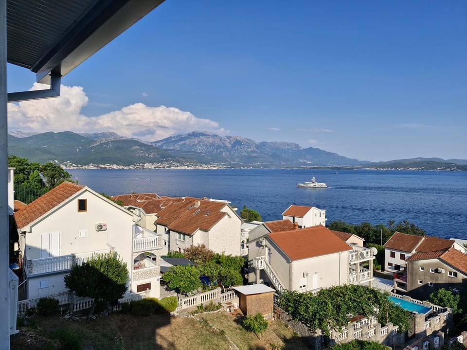 Carmen Apartment in Kotor Municipality