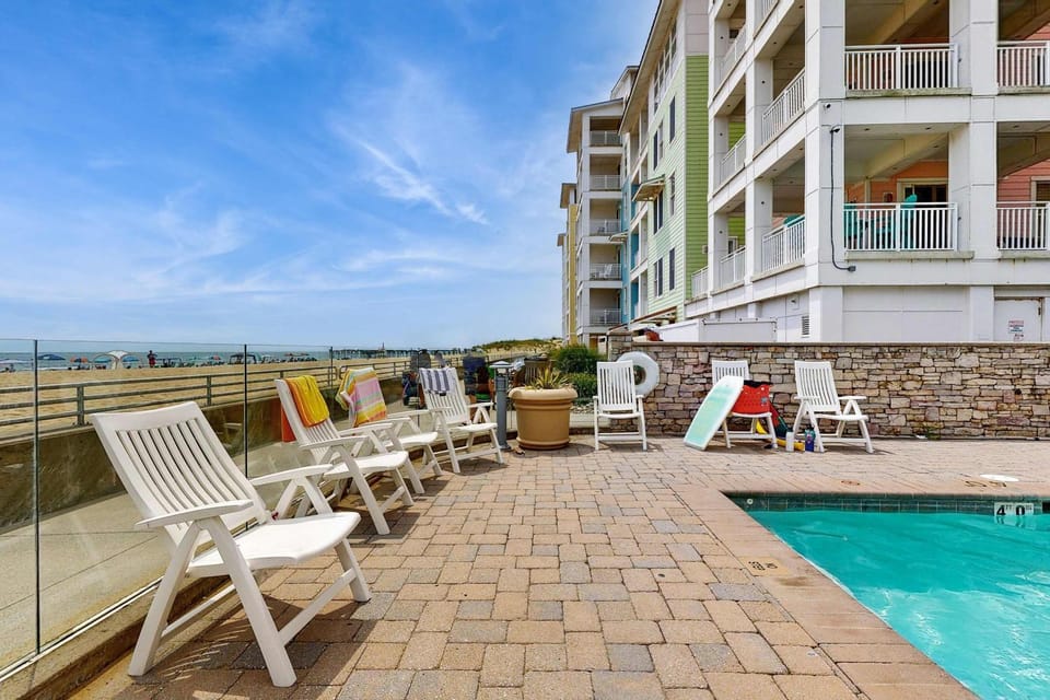 Relaxing Sandbridge Condo with Resort Pools & Gym House in Sandbridge