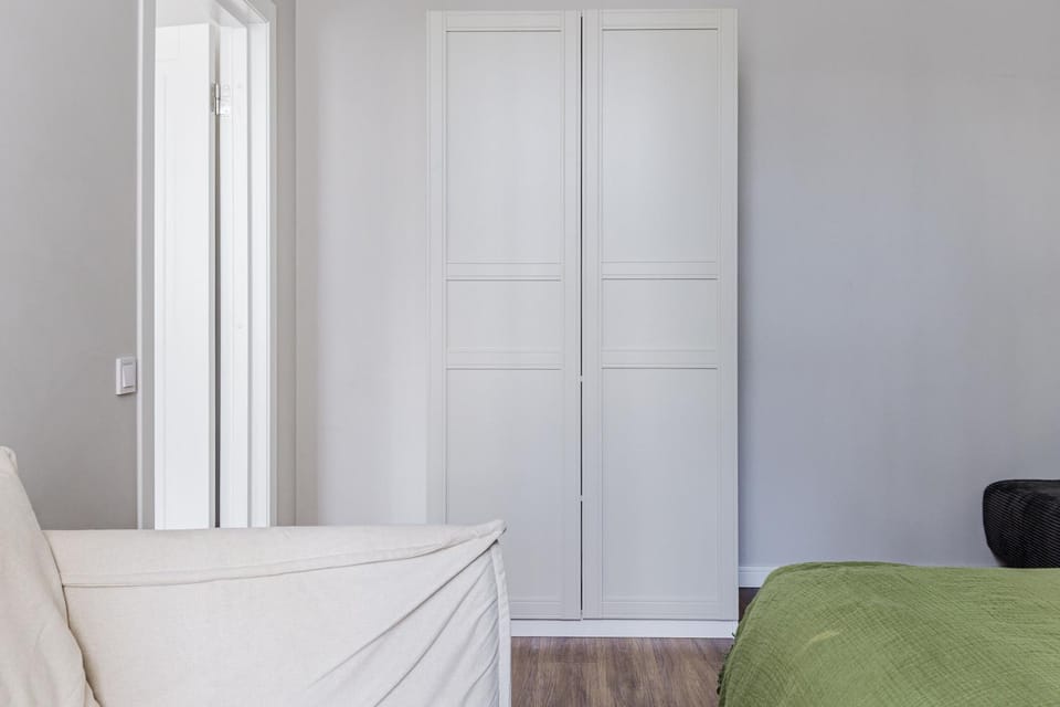 Bedroom, wardrobe