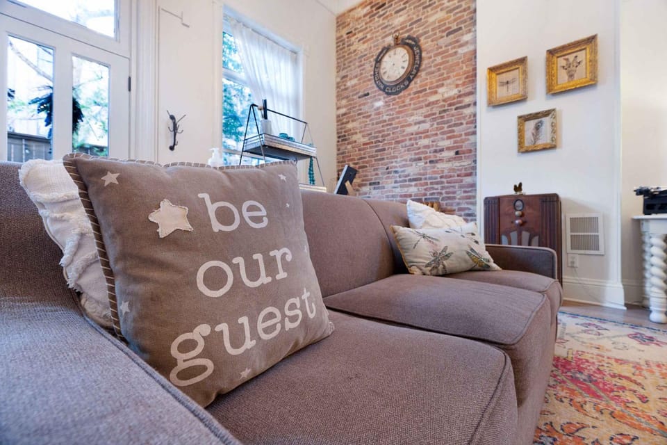 5 Star Listing 1 Min Walk to River & Downtown House in Salida