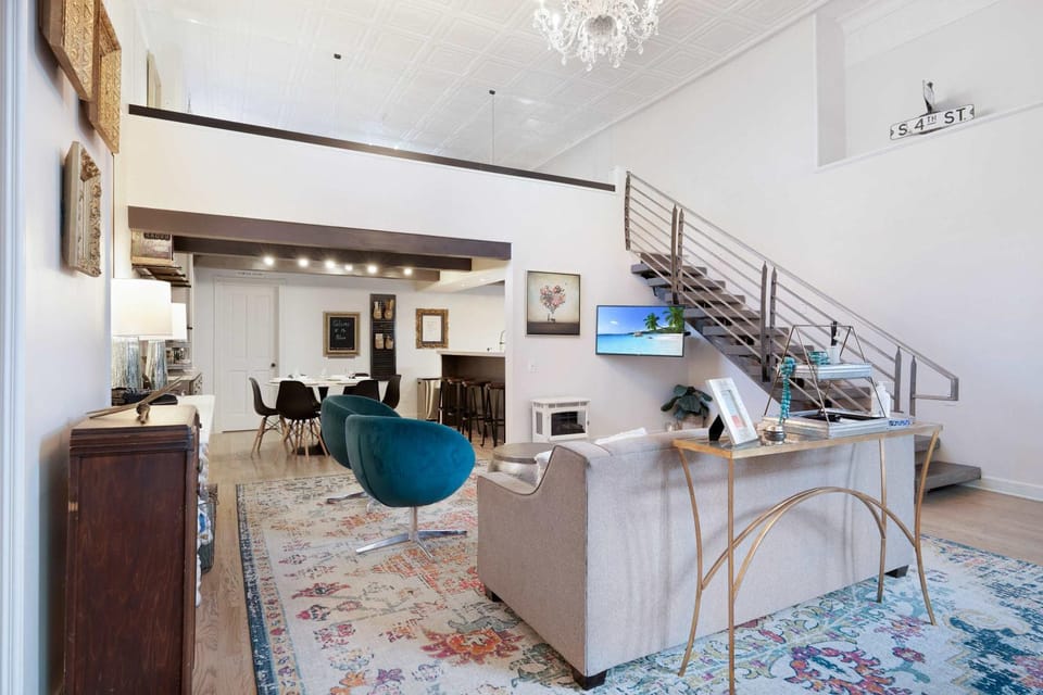 5 Star Listing 1 Min Walk to River & Downtown House in Salida