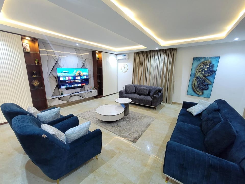 Living room, Seating area