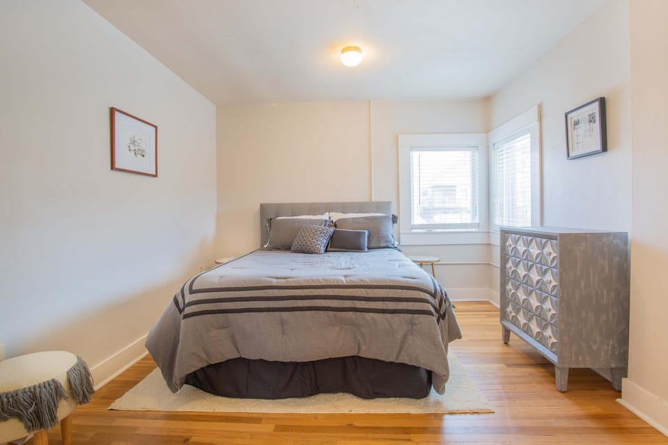 Sleeps 10 Walkable to Everything Pets Game Room House in Salida