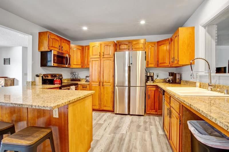 4BR Downtown Basecamp - Walk to Everything House in Salida