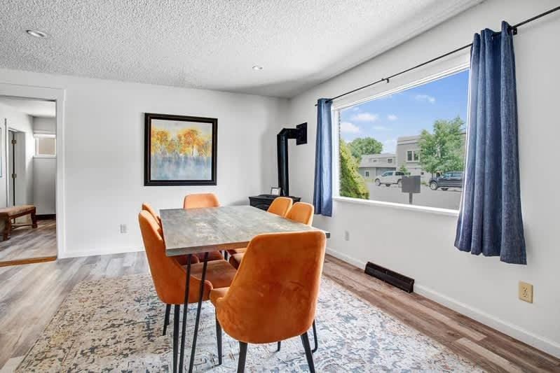 4BR Downtown Basecamp - Walk to Everything House in Salida