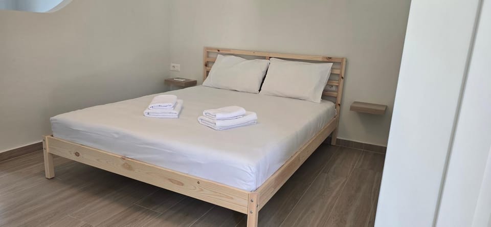 PH Olive Mountain Escape in Himarë Apartment in Vlorë County, Albania