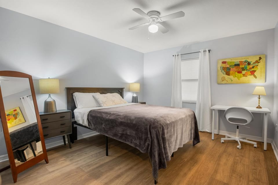 The Blue Door Retreat South Lakeland Unit #1 House in Lakeland