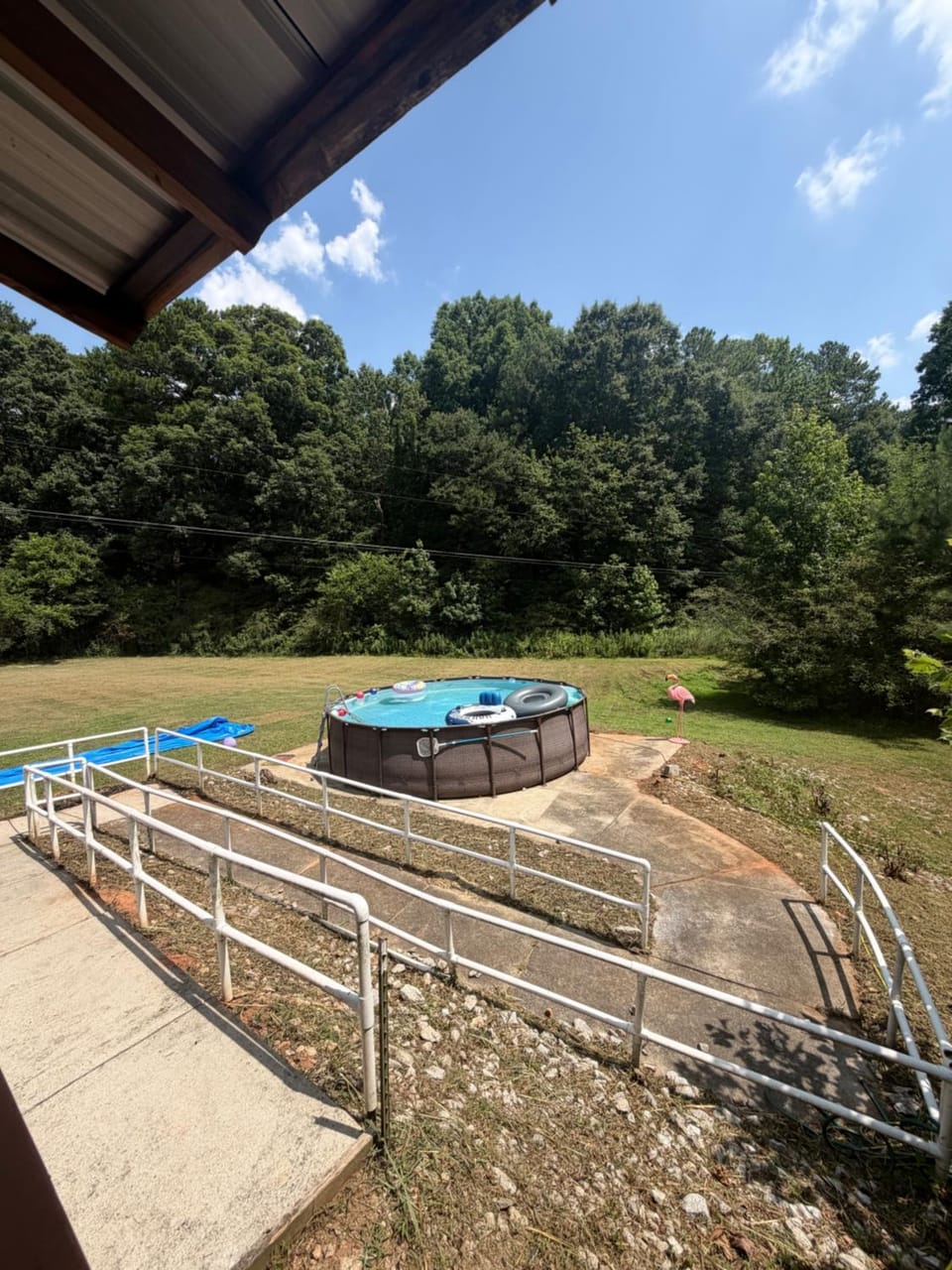 Swimming pool