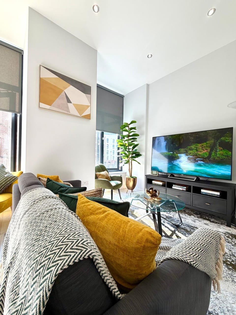 Luxe Riverside Retreat Leeds Centre - Free Parking Apartment in Leeds