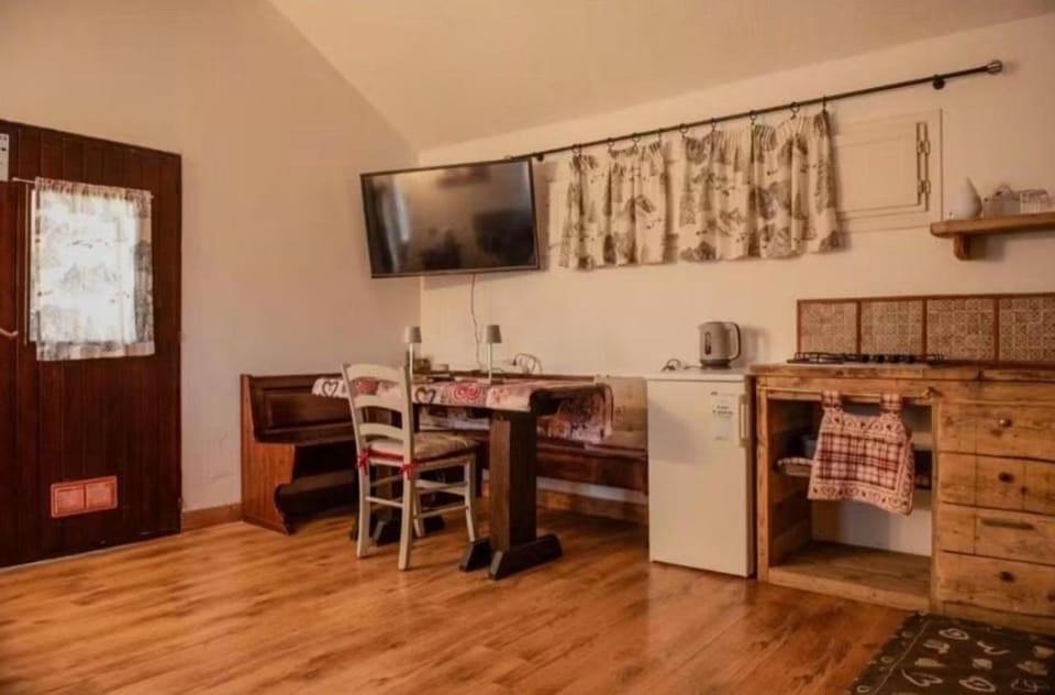 Residence La Tana Del Lupo Serina Apartment in Lombardy