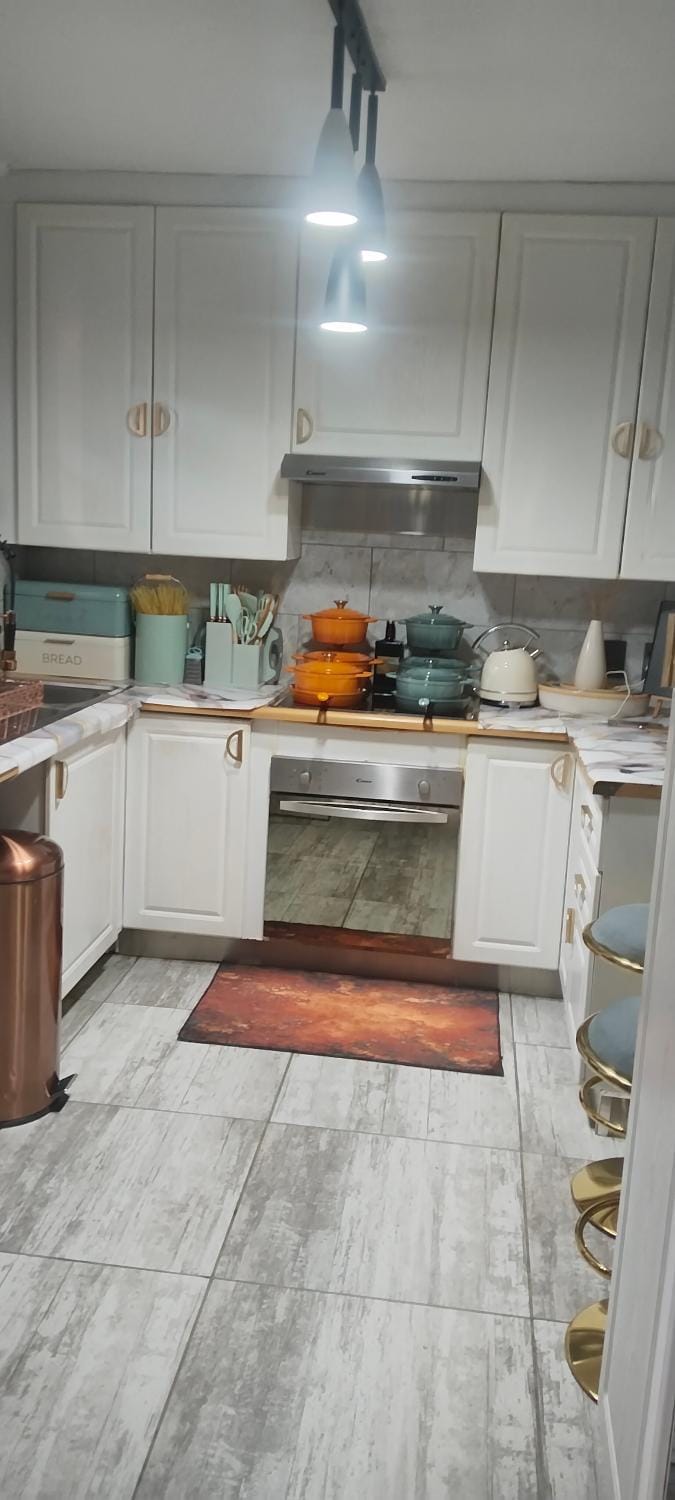 Kitchen or kitchenette, stove