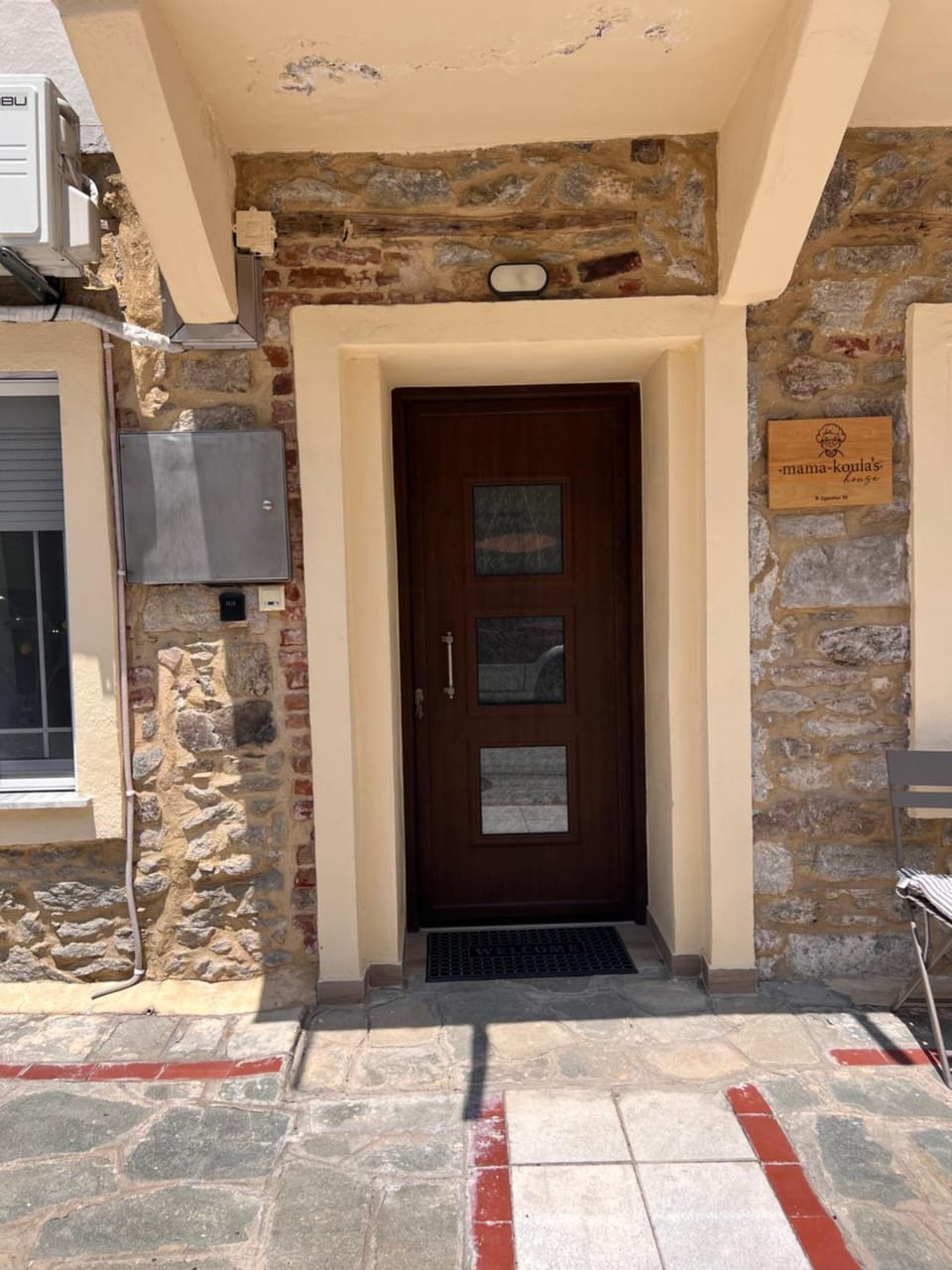 Facade/entrance