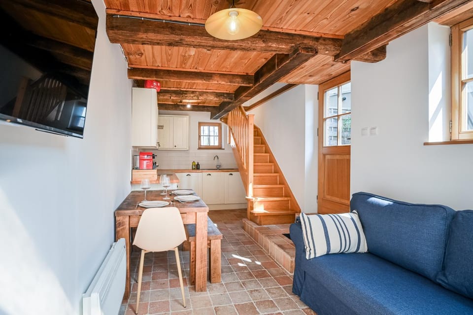Night, Living room, kitchen