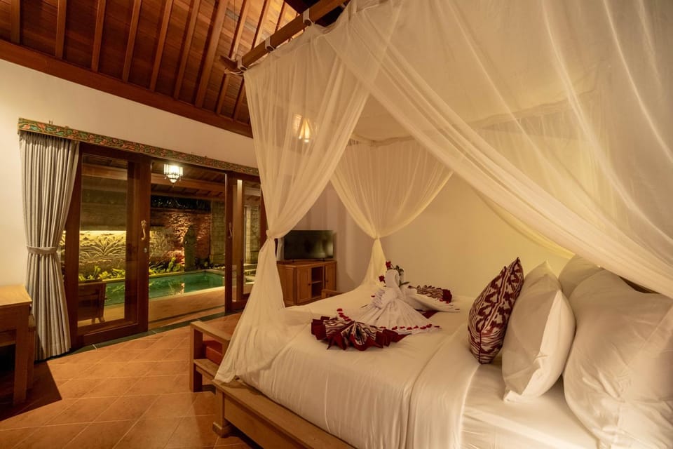 Bed, Garden, TV and multimedia, Living room, Photo of the whole room, Seating area, Bedroom, towels