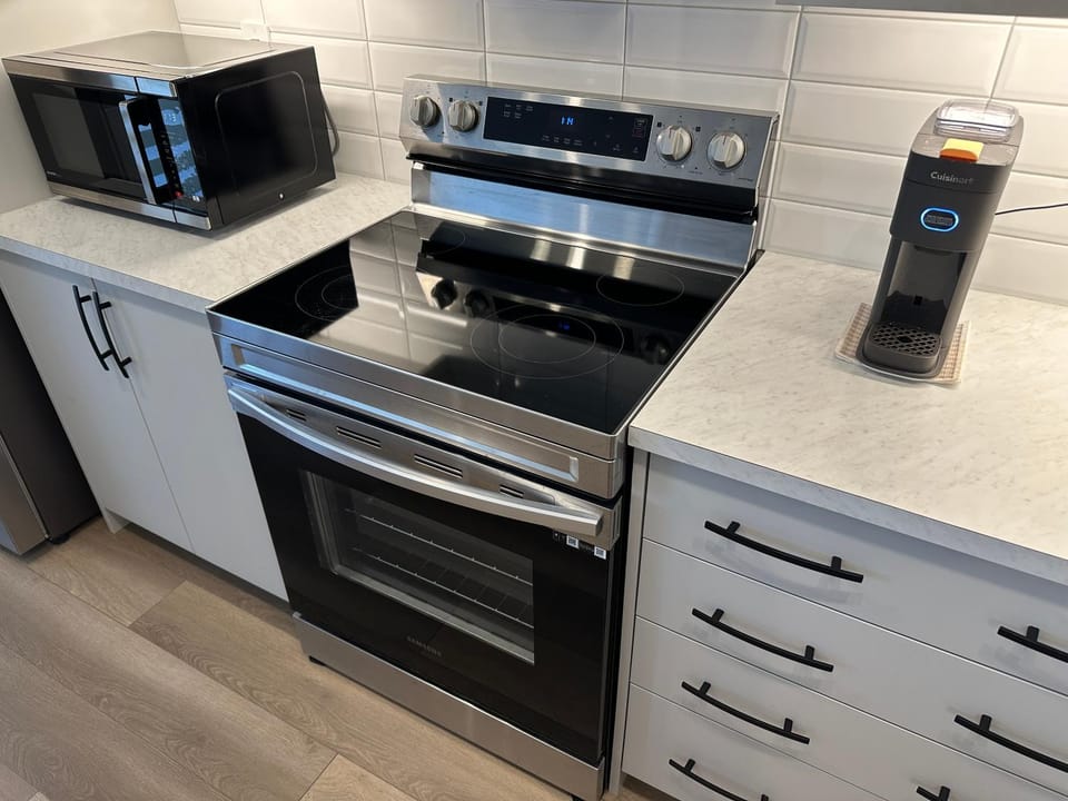 Marvelous Newly Built Entire 3 Level Townhome House in Airdrie