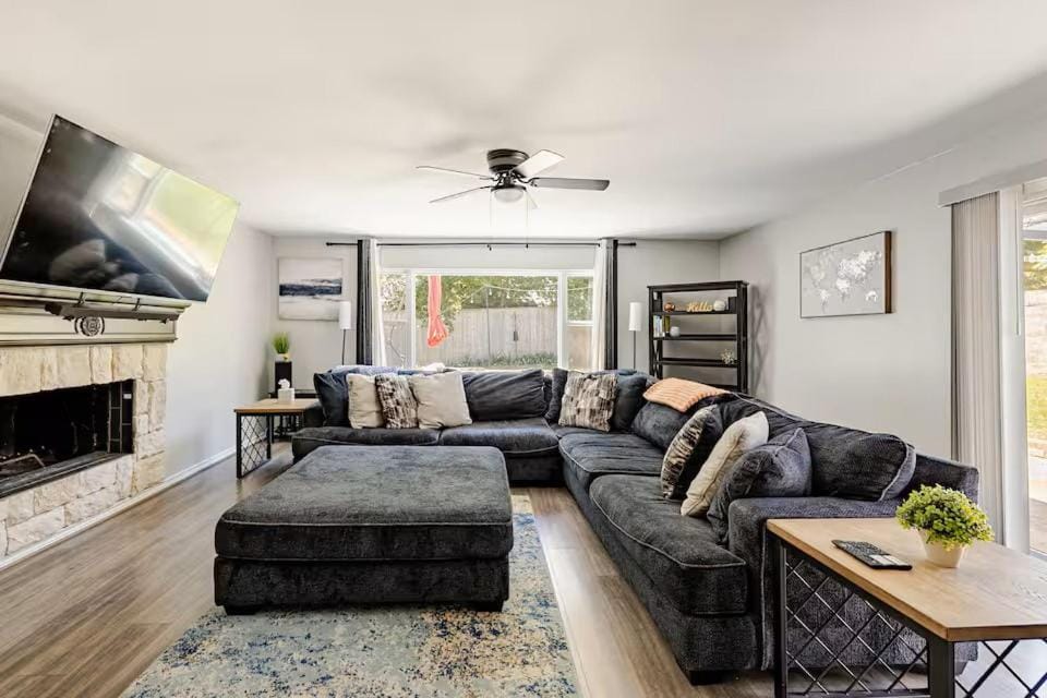 Travelers Takeoff House in Euless