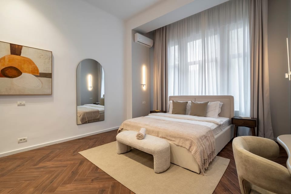 Bed, Photo of the whole room, Bedroom