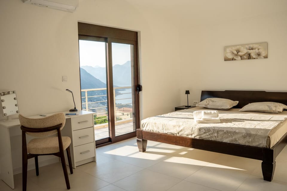 Boka MAJESTIC Apartment Apartment in Kotor Municipality