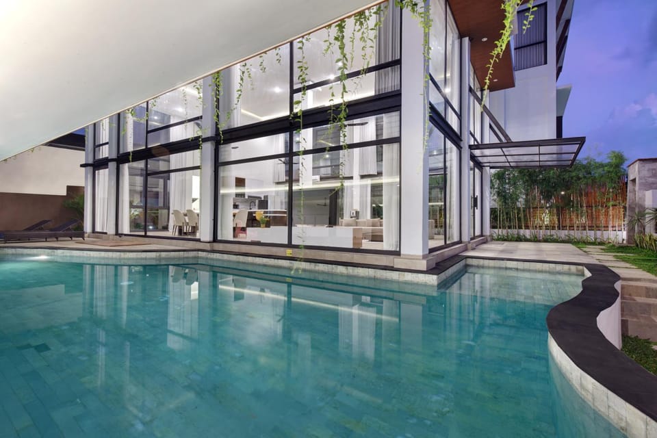 Contemporary 7BR Villa with Panoramic Views Villa in Sukawati