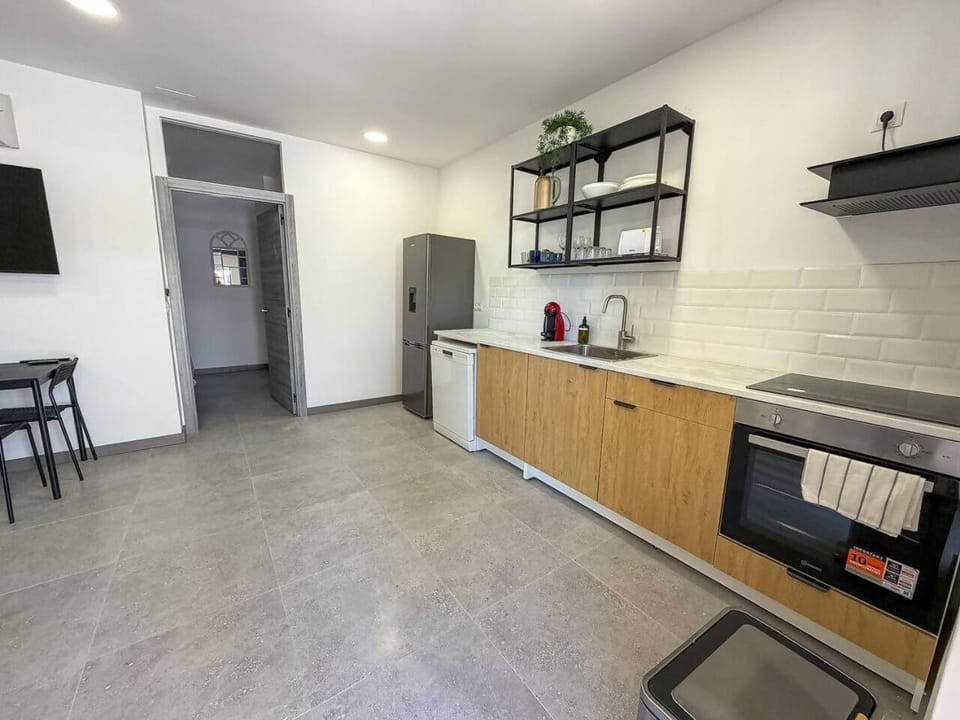 Hidden gem! 1 bedroom flat, mins walk to La Cala Apartment in Costa del Sol
