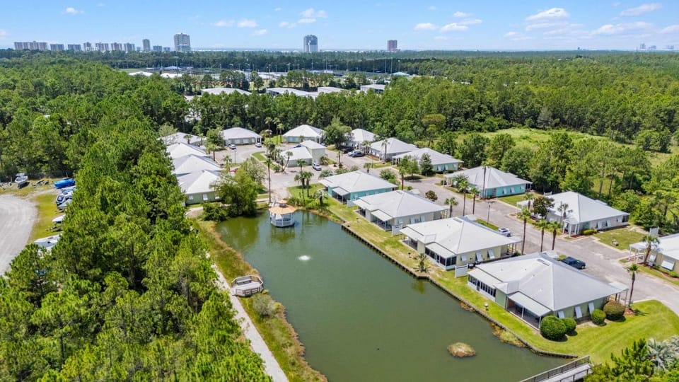 Condo Near The Wharf with Pool Villa in Orange Beach