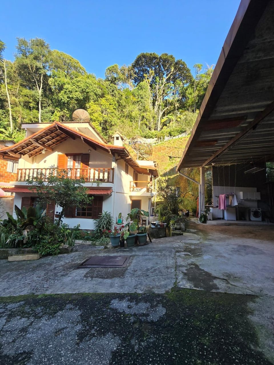 Garden view, laundry