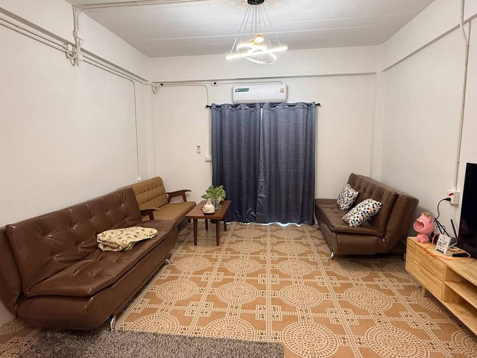 Full private house in heart of Pattaya, 2 min to beach House in Pattaya City