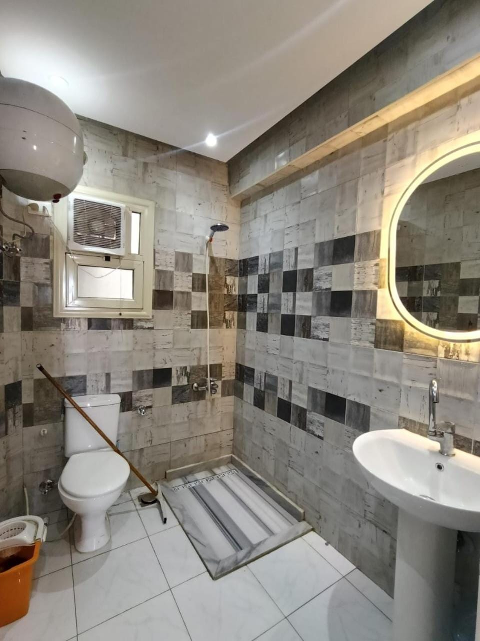 Shower, Toilet, Bathroom, bidet