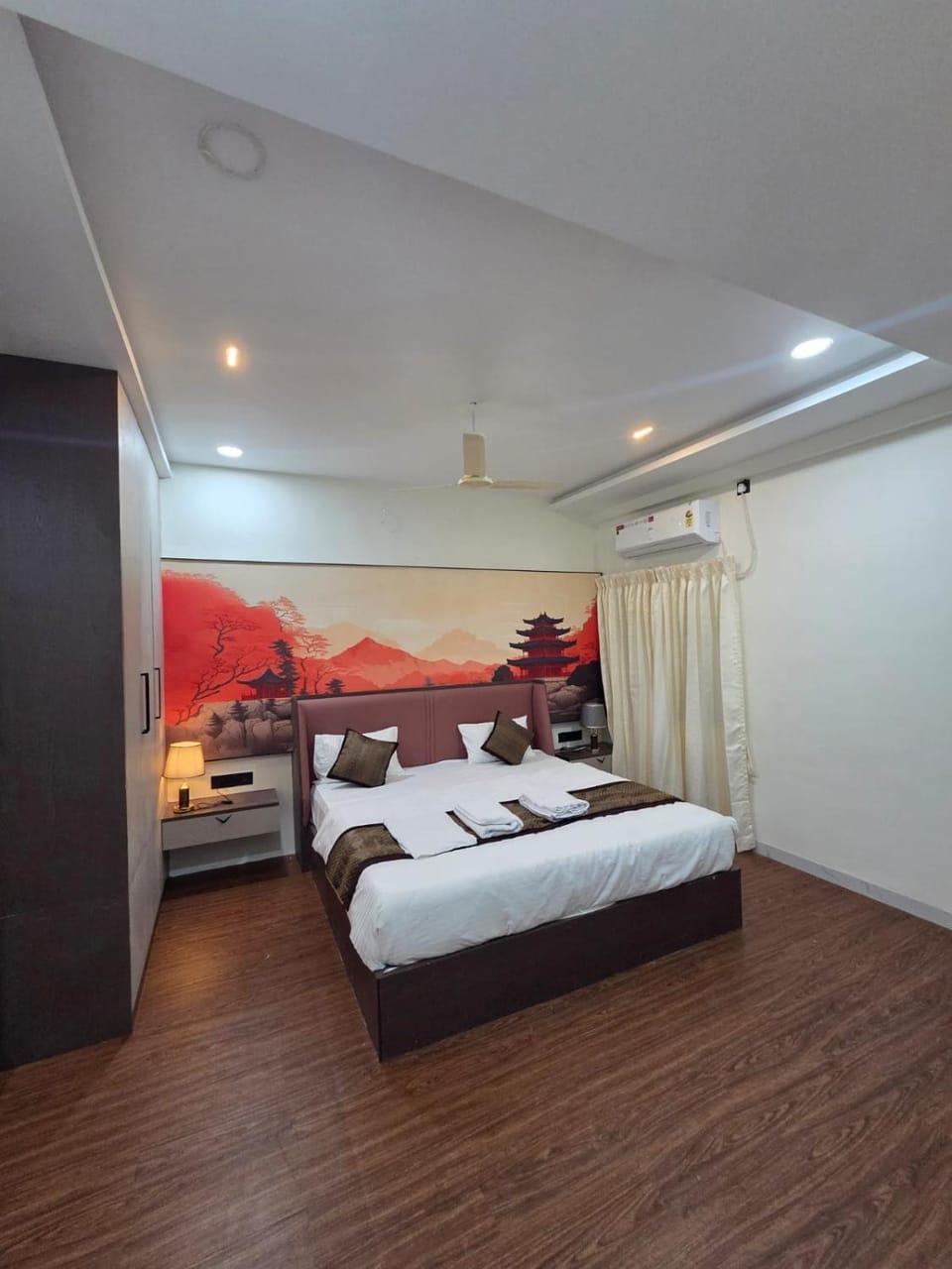 Hotel Saurabh Lodging and Executive Nature lodge in Maharashtra
