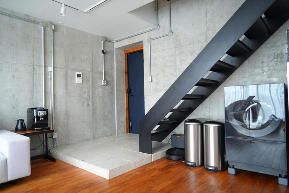 サザンビーチリゾート&レジデンス 海まで徒歩30秒 全室オーシャンビューのデザイナーズメゾネット Apartment in Kanagawa Prefecture