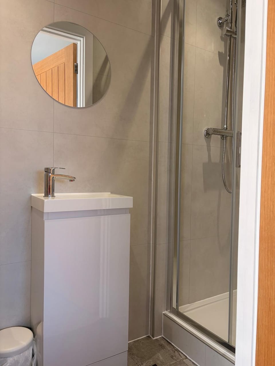Y Cwtch A beautiful annexe ready for your Tenby break Apartment in Wales