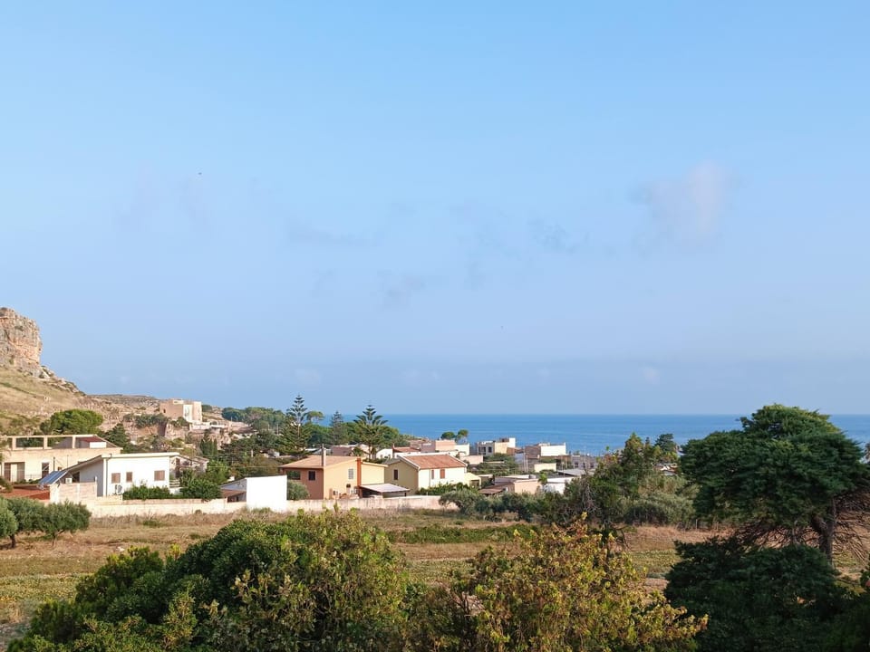 Day, Natural landscape, Mountain view, Sea view