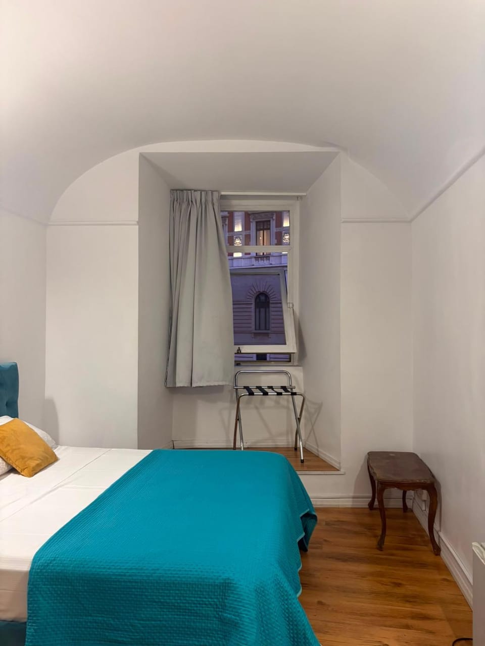 Helmirage Luxury Montecitorio Bed and Breakfast in Rome