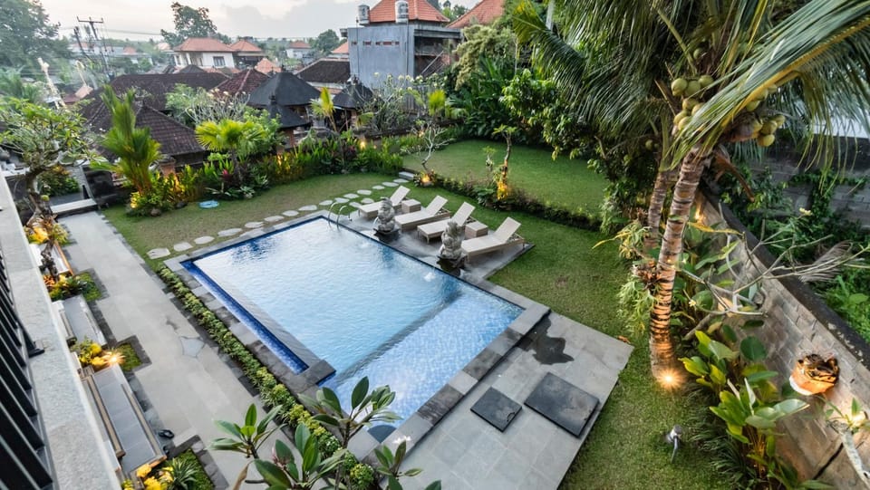 Patio, Spring, Day, Garden, Balcony/Terrace, Garden view, Pool view, Swimming pool, sunbed