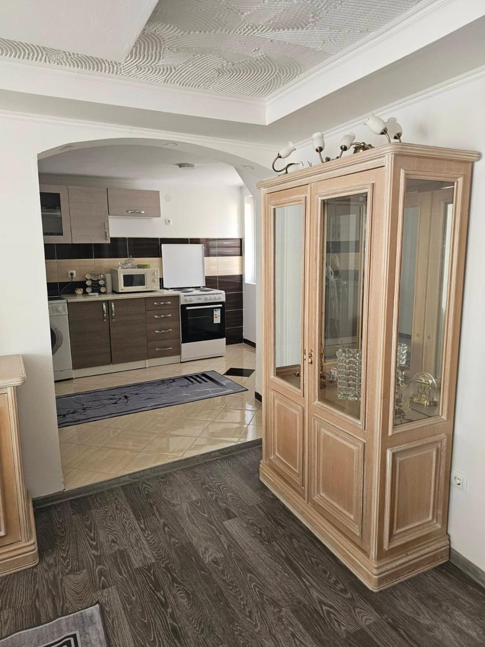 Kitchen or kitchenette, Communal kitchen