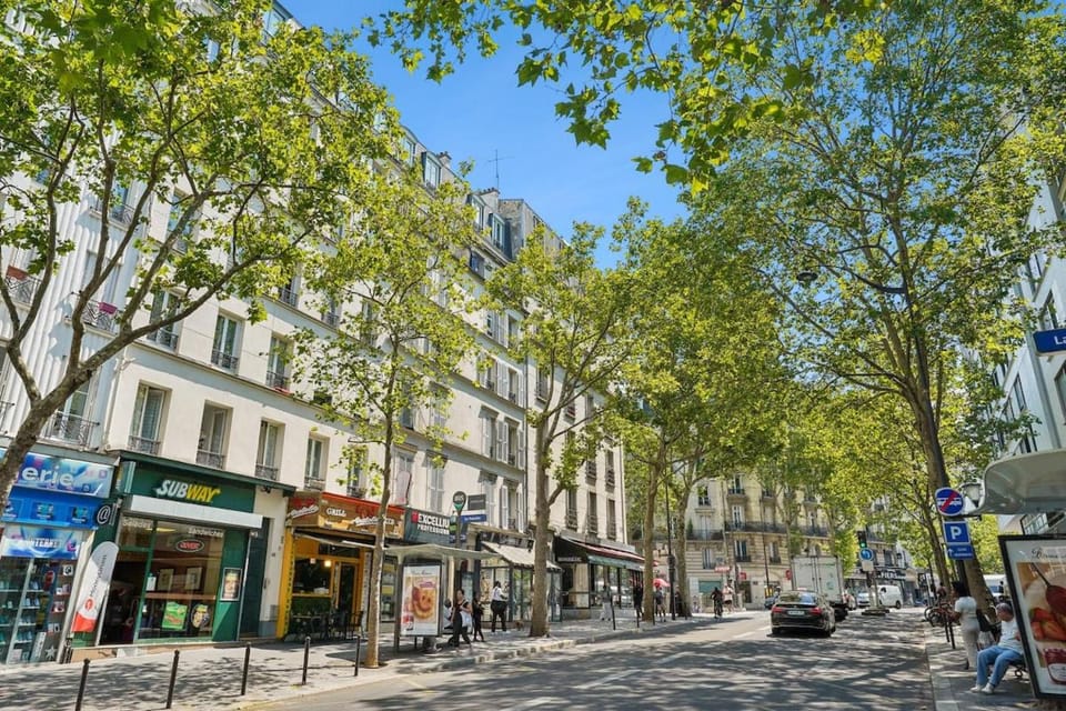 Elegant studio between Montmartre and Les Batignolles Apartment in Paris