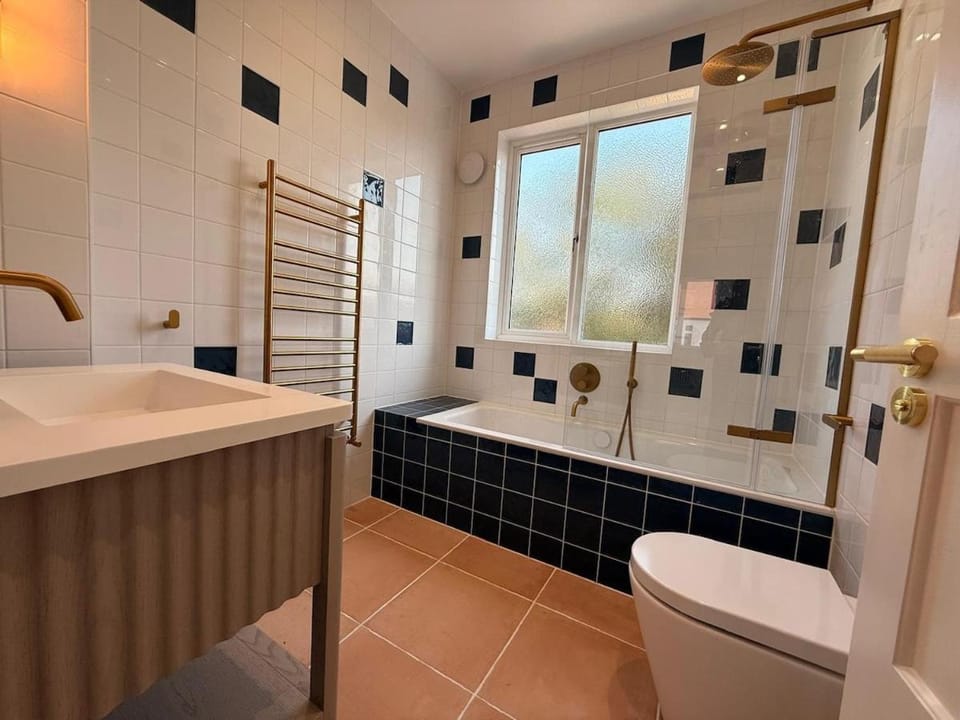 Newly renovated house in Tooting House in London Borough of Croydon