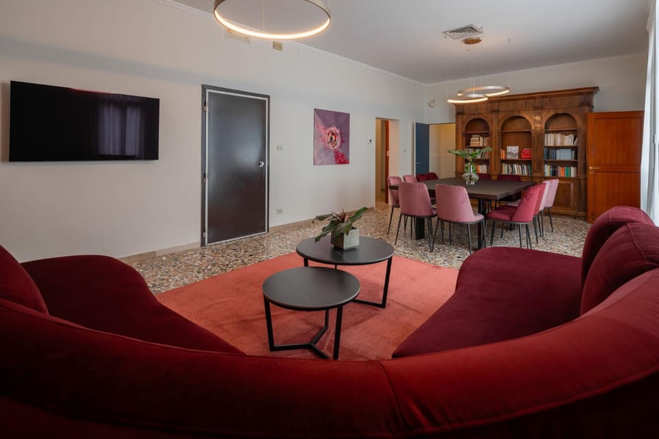 Venetian Velvet Apartment in Lido di Venezia