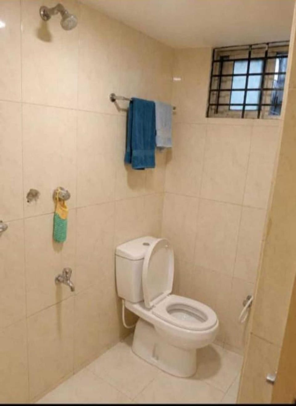 Guest house Nikunja 2, khilkhet Bed and Breakfast in Dhaka