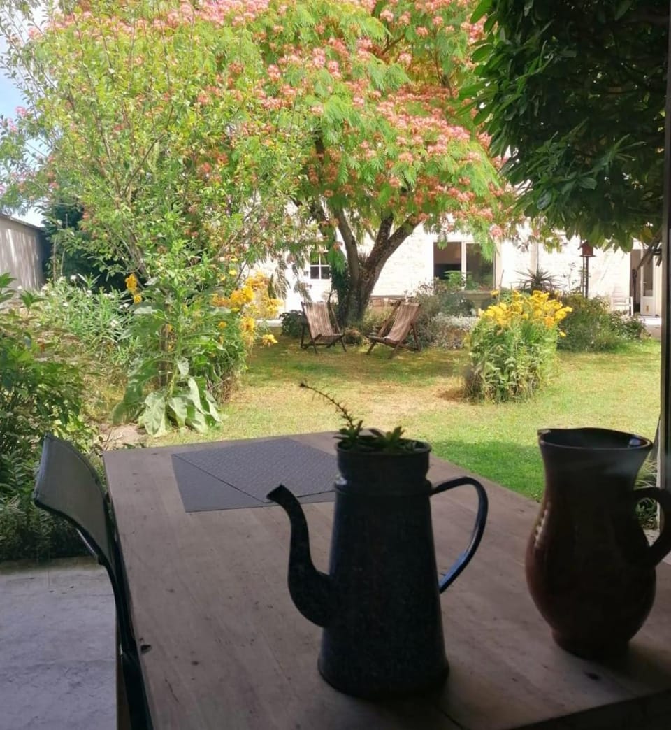 Cabane & Jardin Bed and Breakfast in Nouvelle-Aquitaine