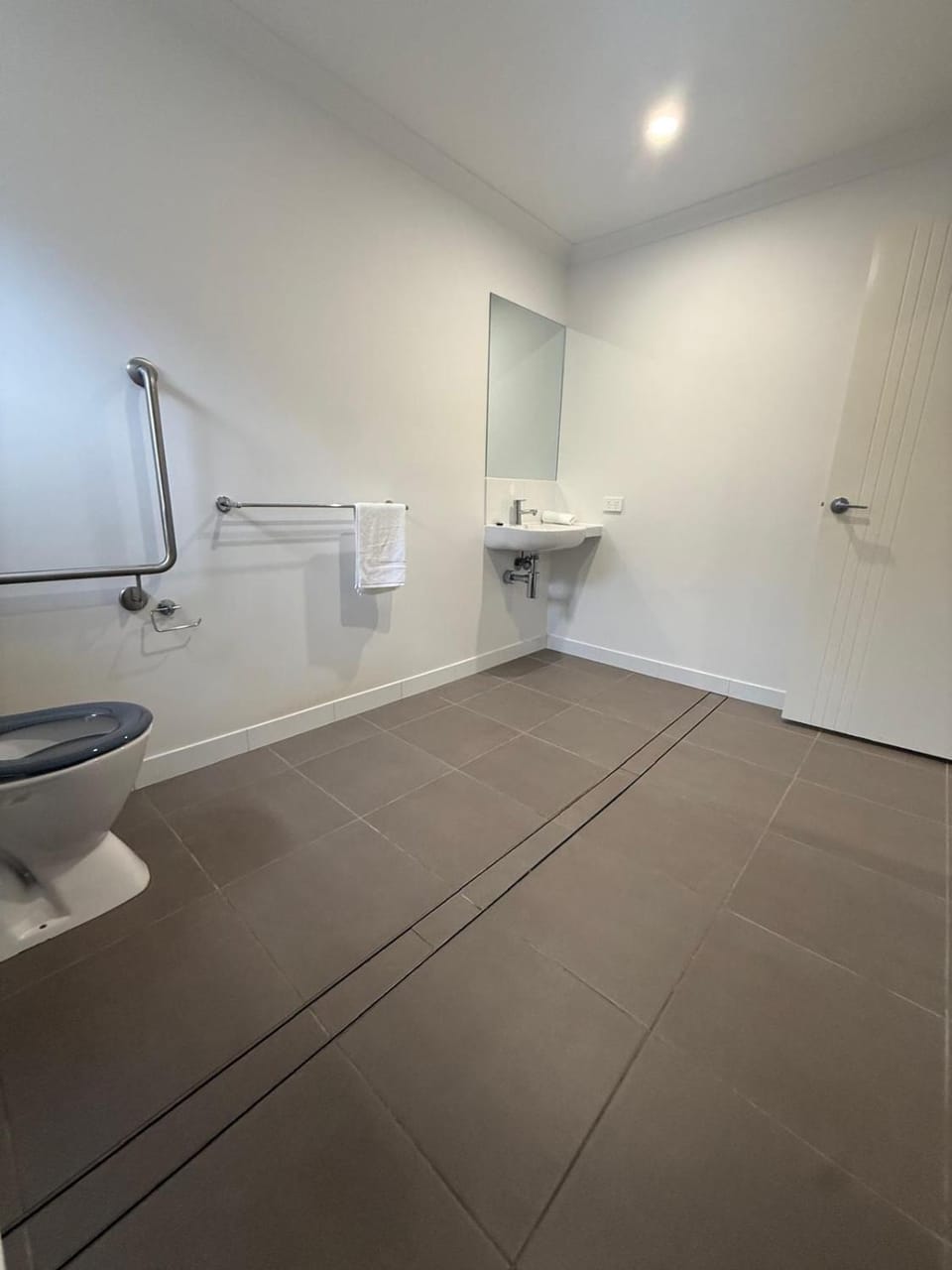 The Grove House -Ideal for Families & large groups House in Geelong