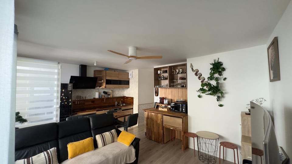 Familial et équipé Balcon vert Métro 7 min Apartment in Montrouge